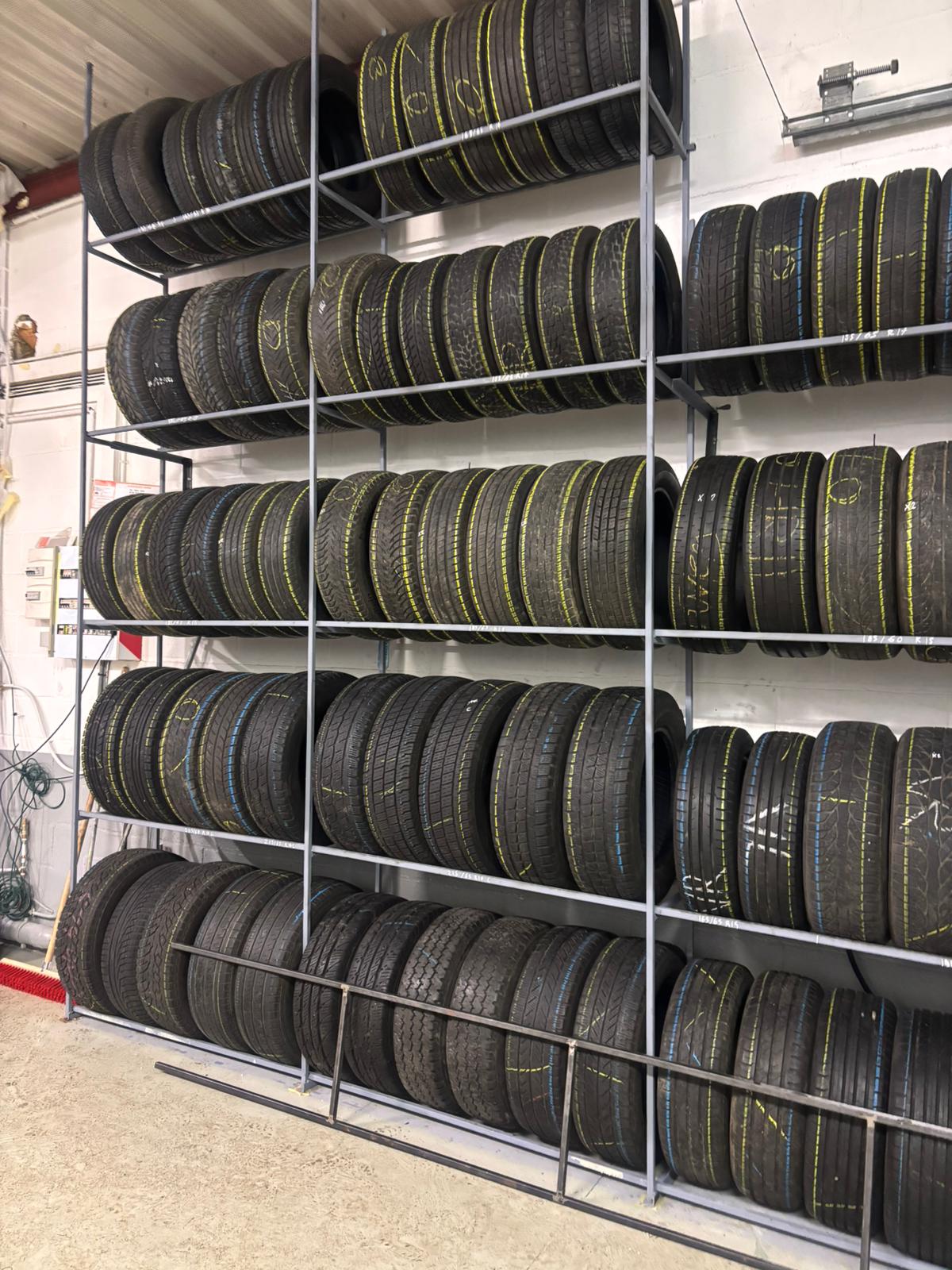 Large stock de pneus d'occasion tourisme - Garage Intégral